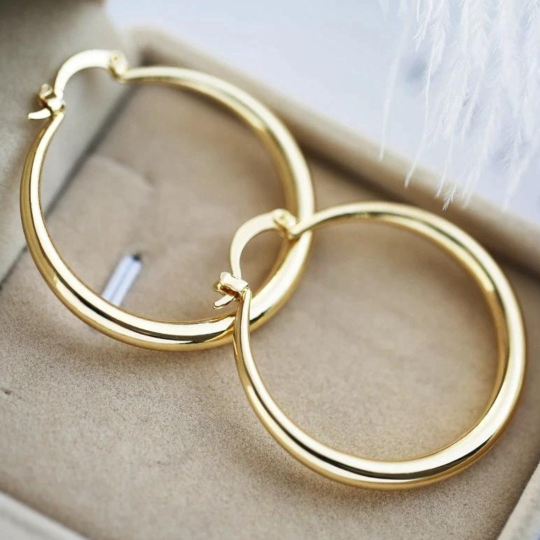 Bethany - Bold Gold Earrings Omelia&Oliver Jewels