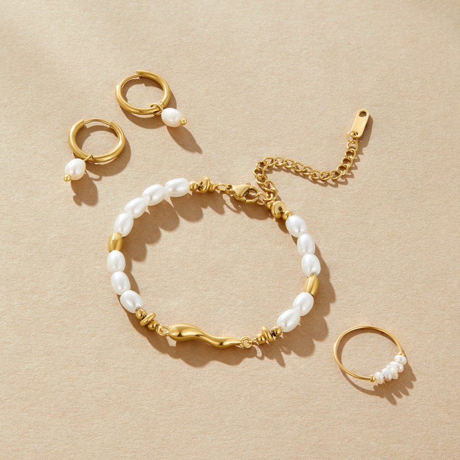Lov Freshwater Pearl Bracelet Omelia & Oliver Jewels