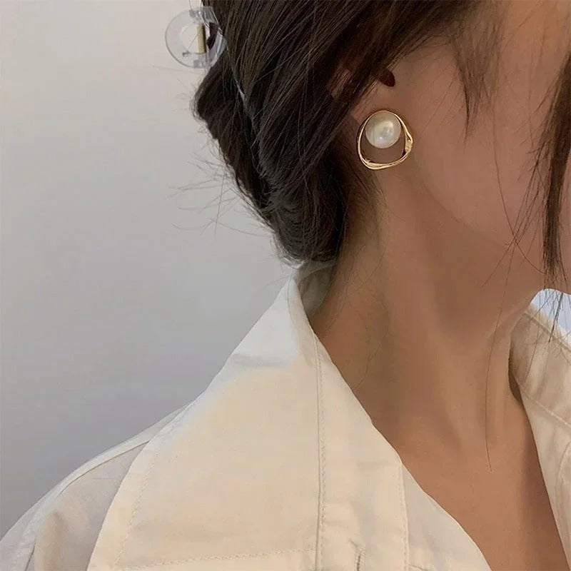 Emma Vintage Pearl Earrings Omelia&Oliver Jewels