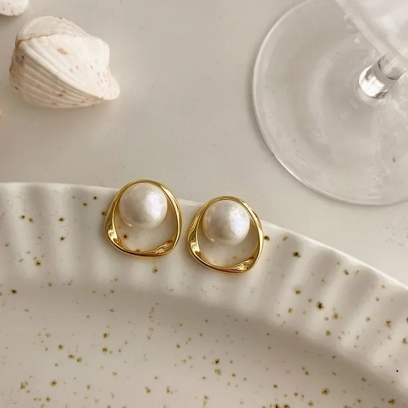 Emma Vintage Pearl Earrings Omelia&Oliver Jewels