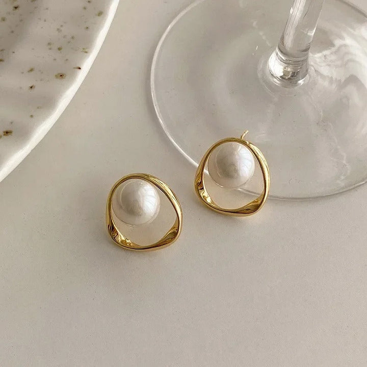 Emma Vintage Pearl Earrings Omelia&Oliver Jewels