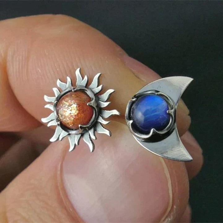 Radiance - Sun and Moon Earrings Omelia&Oliver Jewels
