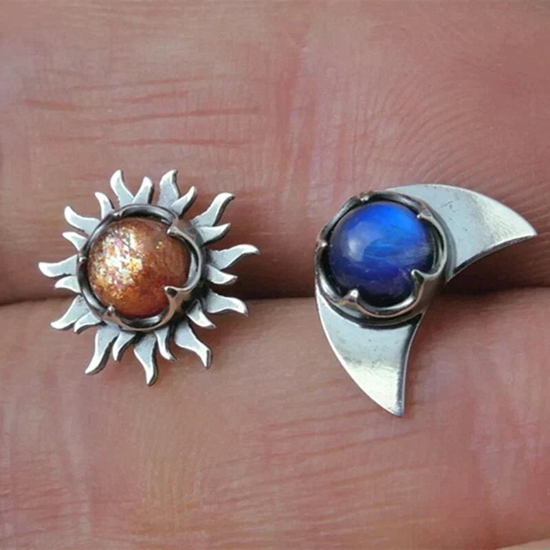 Radiance - Sun and Moon Earrings Omelia&Oliver Jewels