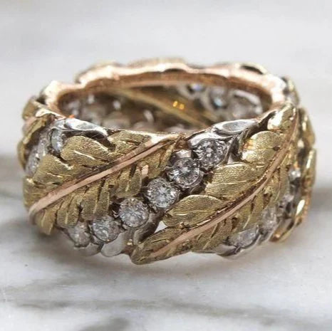 Exclusive Vintage Gold & Diamond Ring Omelia&Oliver Jewels