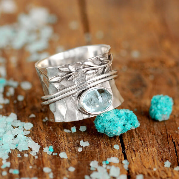 Charm - Vintage Silver Ring with Crystal Omelia&Oliver Jewels