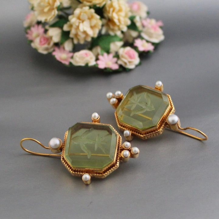 Charm - Green Pearl Earrings Omelia&Oliver Jewels