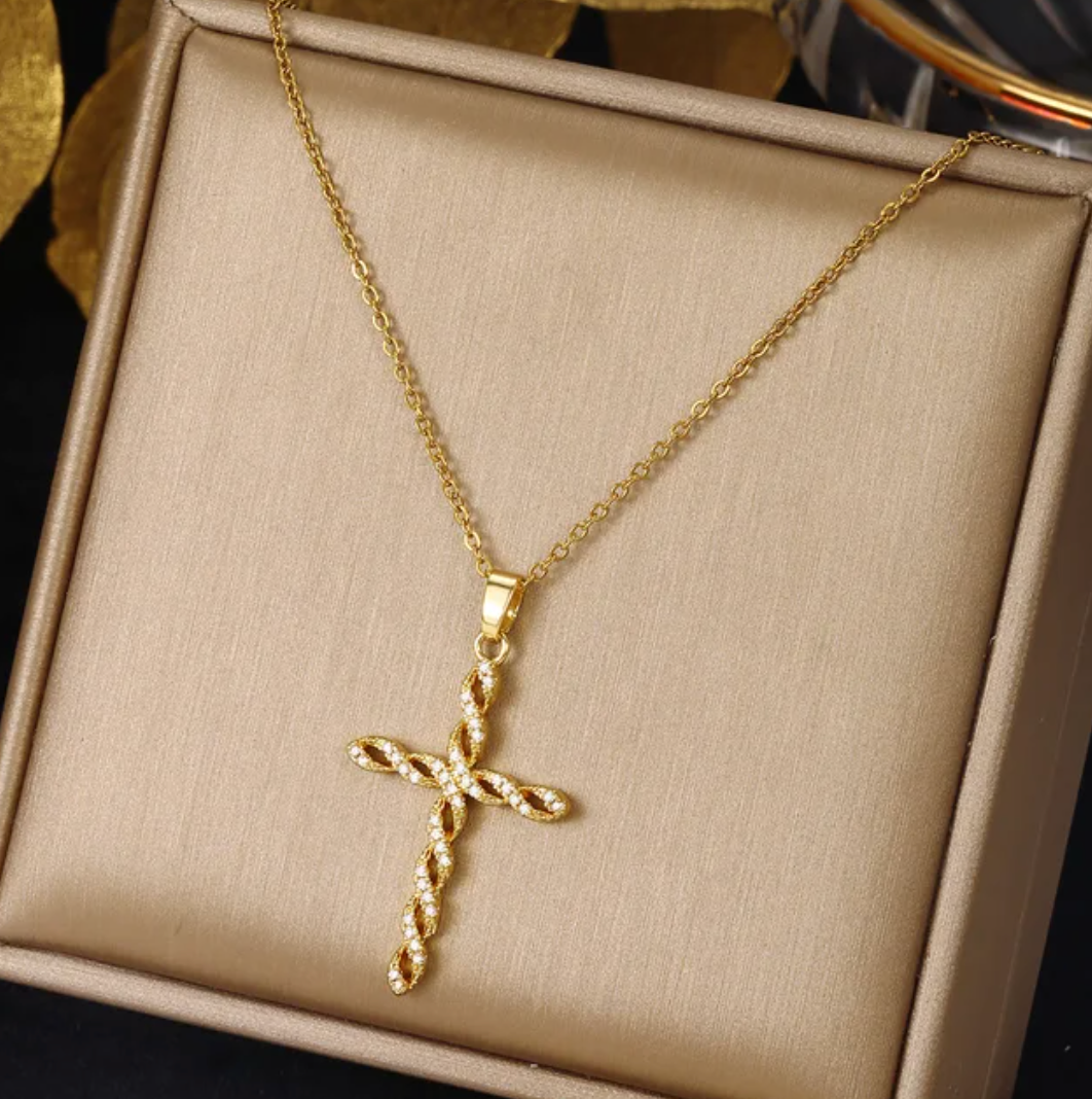 Peace - Intertwined Cross Necklace Omelia&Oliver Jewels