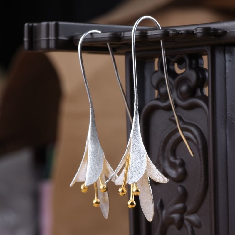 Elegant Silver Blossom Earrings Omelia&Oliver Jewels