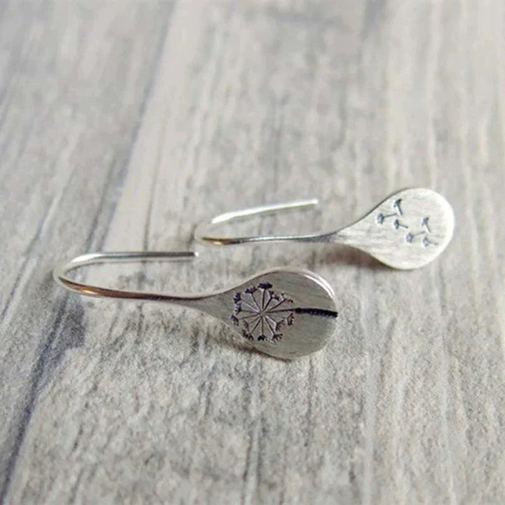 Daisy - Silver Dandelion Earrings Omelia&Oliver Jewels
