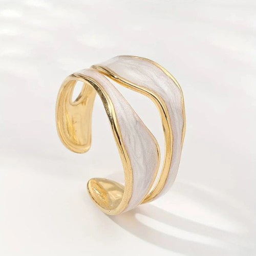 Timeless White Gold Dream Ring Omelia&Oliver Jewels