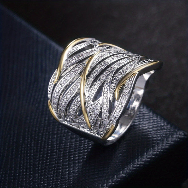 Chic Layered Twist Ring Omelia&Oliver Jewels