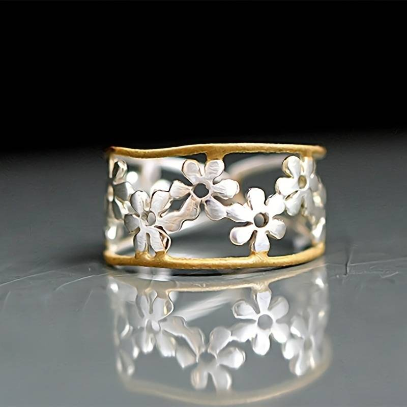 Unique Irregular Daisy Ring Omelia&Oliver Jewels