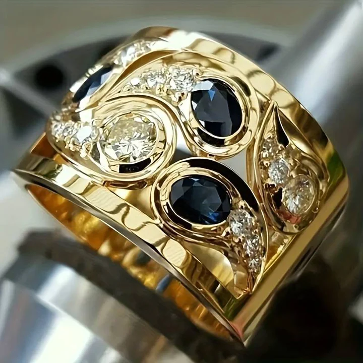 Radiance - Vintage Blue Crystal Ring Omelia&Oliver Jewels