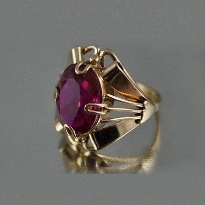 Vintage Gold Garnet Crystal Ring Omelia&Oliver Jewels
