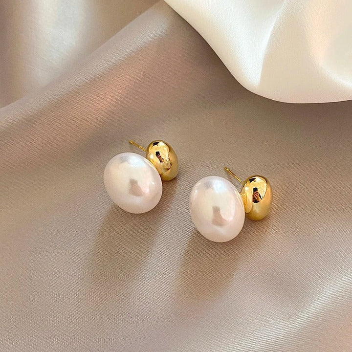 Vintage Pearl Earrings by Aeri