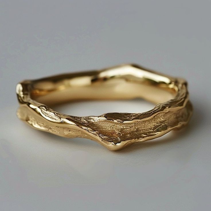 Vintage Forged in Gold Ring Omelia&Oliver Jewels