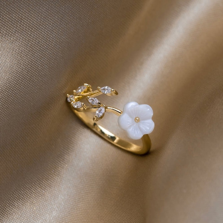 Rise - White Blossom Ring